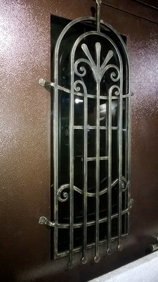 Кованая решетка